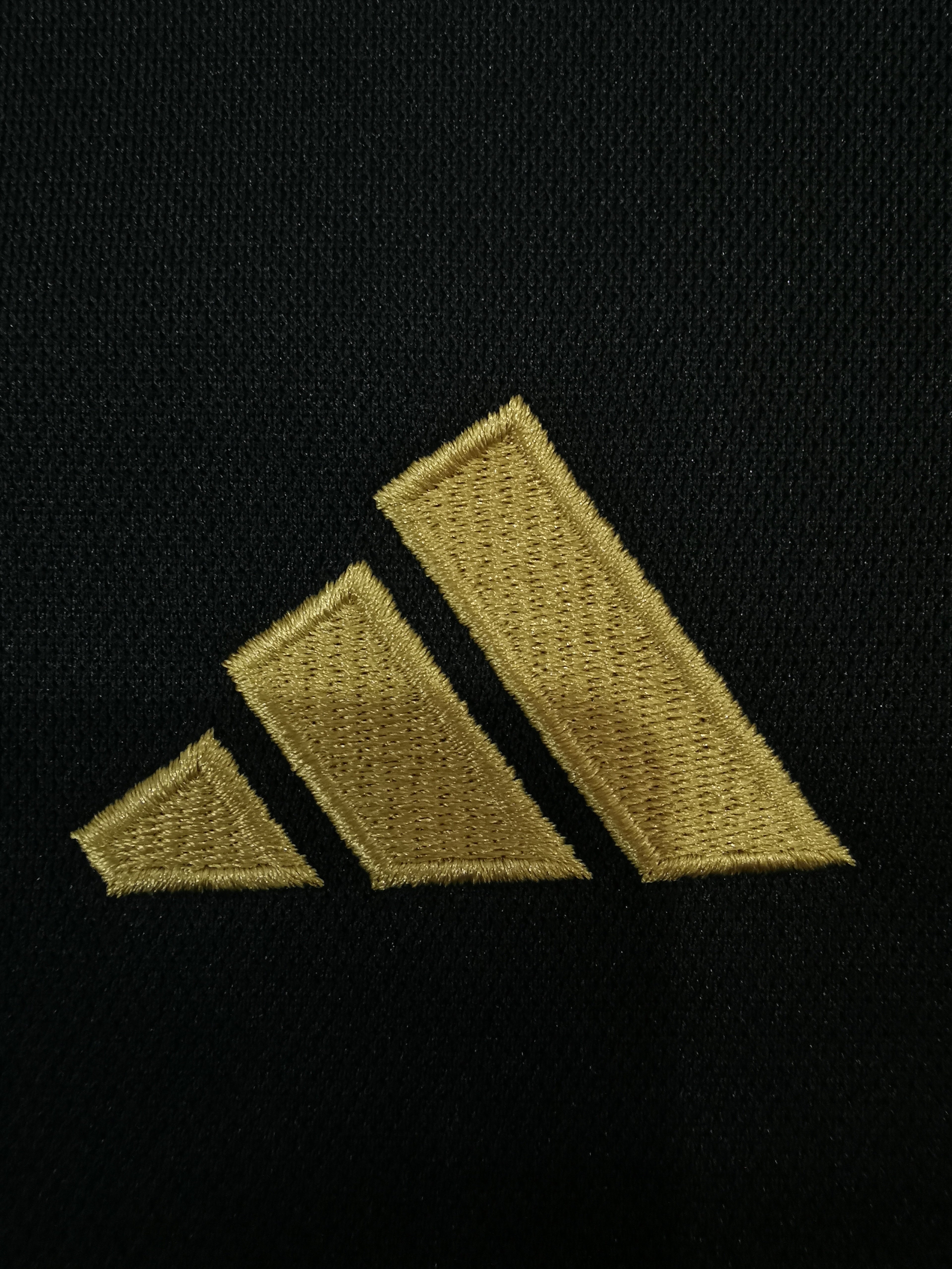 Real Madrid Home 23-24 — image 5