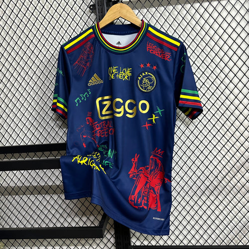 Ajax Graffiti Edition 24-25 — image 1