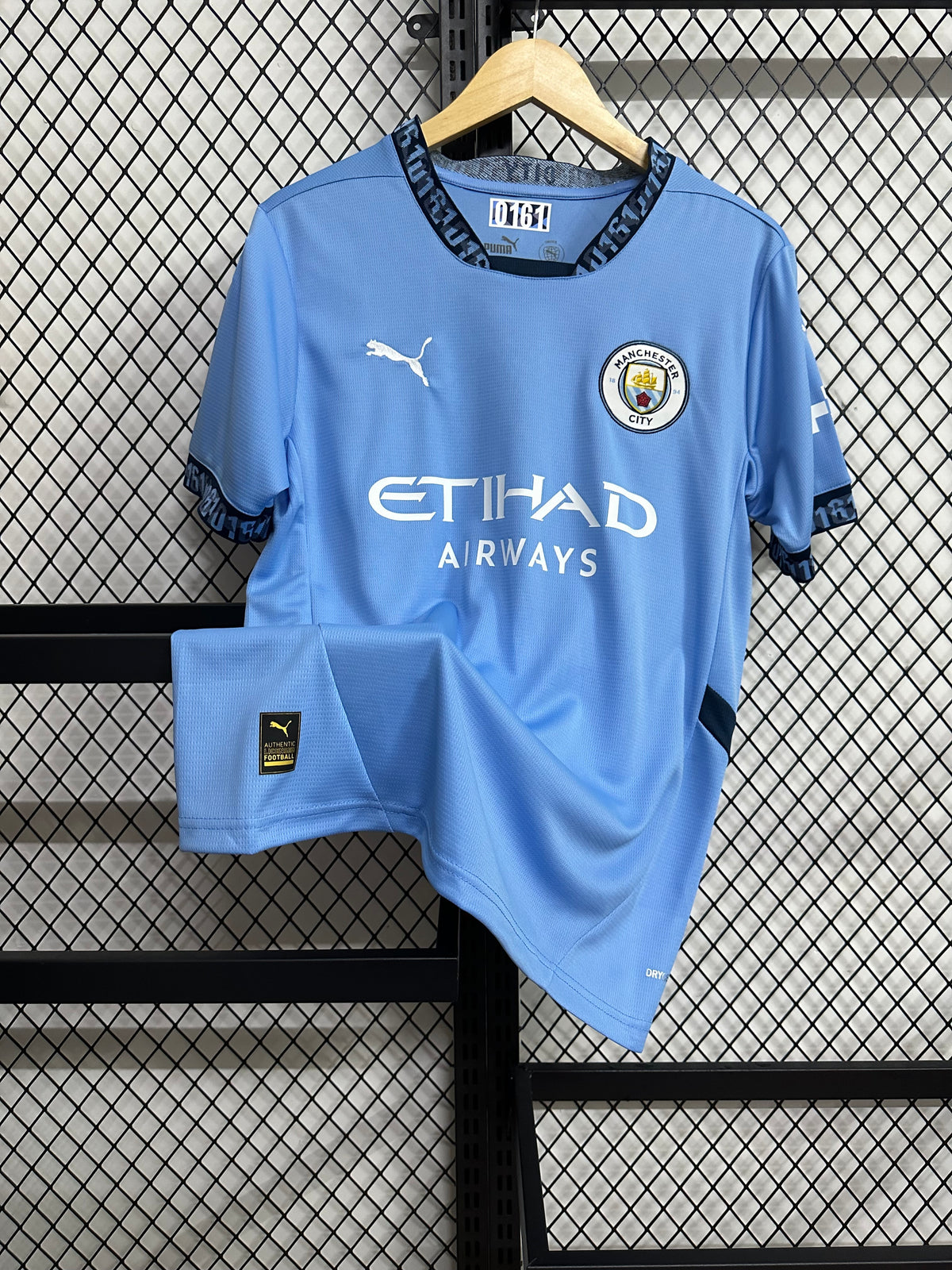 Manchester City Home 24-25 — image 1