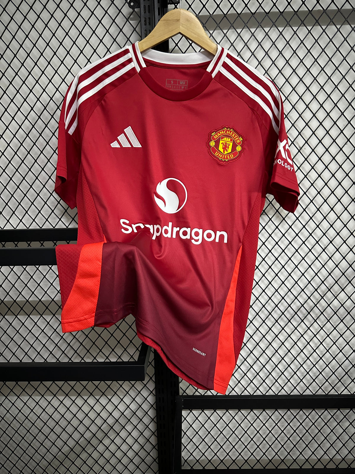 Manchester United Home 24-25