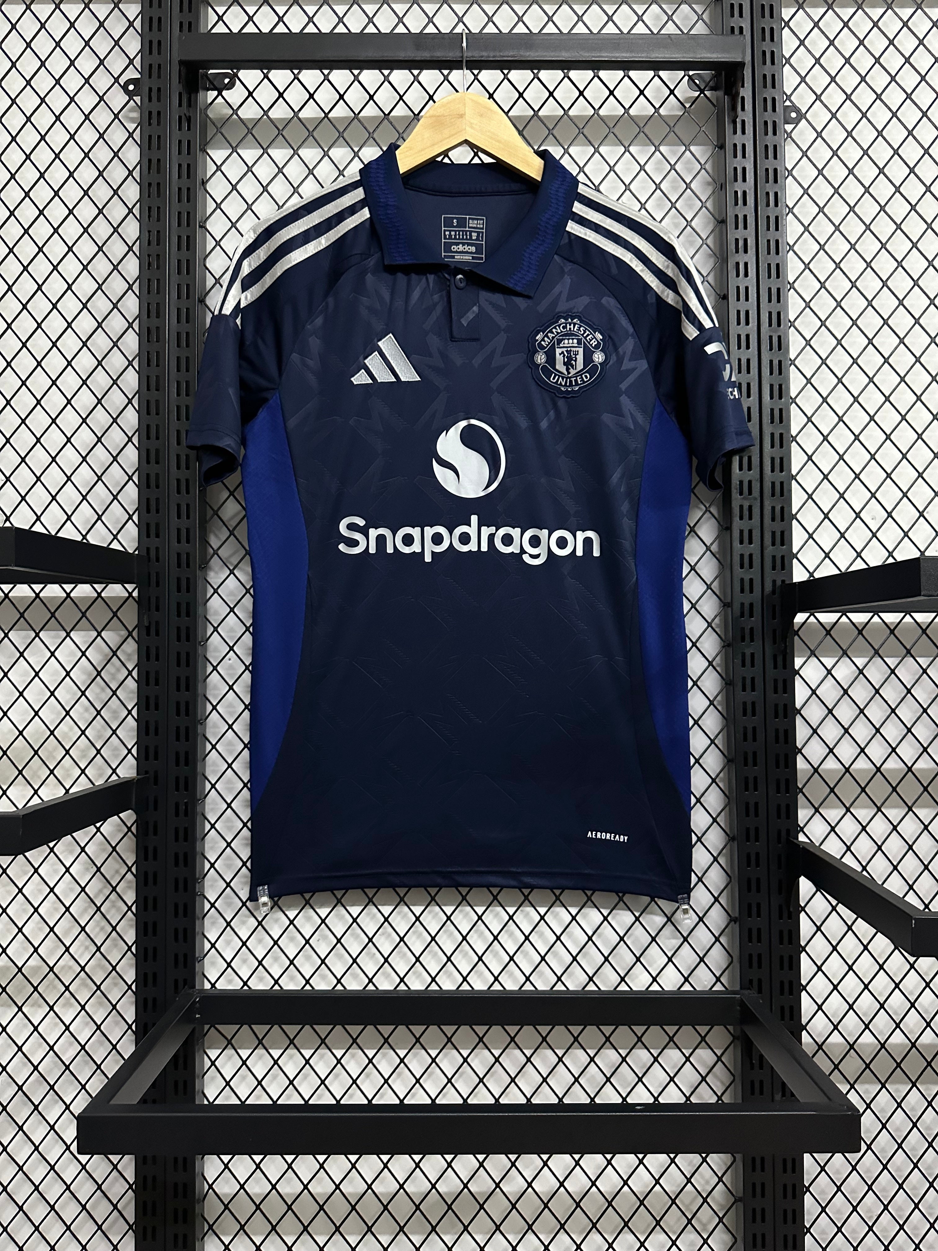 Manchester United Away 24-25 — image 2