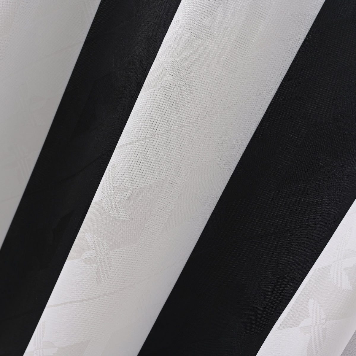 Newcastle United Home 24-25 — image 3