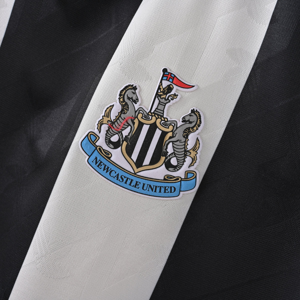 Newcastle United Home 24-25 — image 5