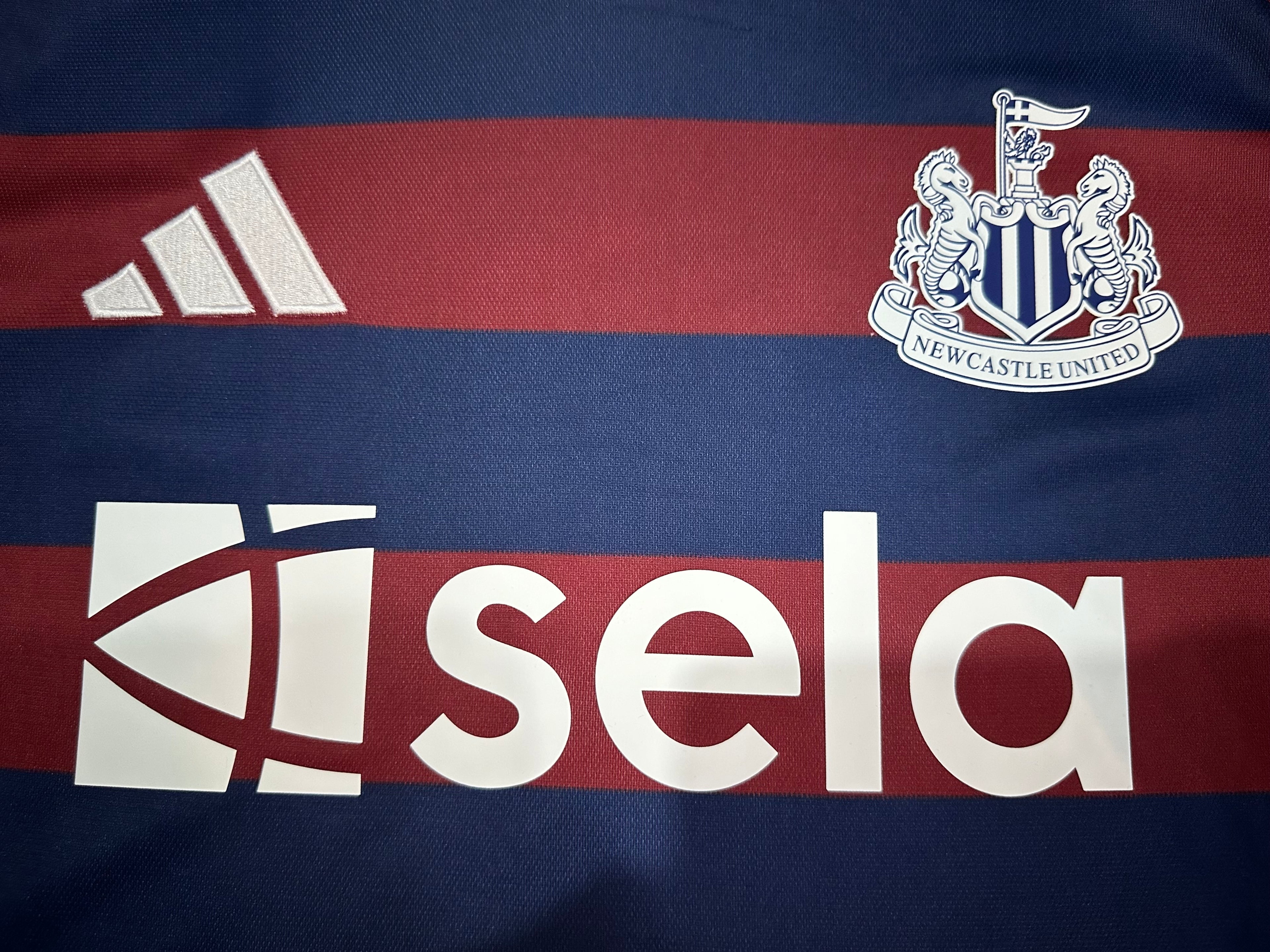 Newcastle Away 24-25 — image 5