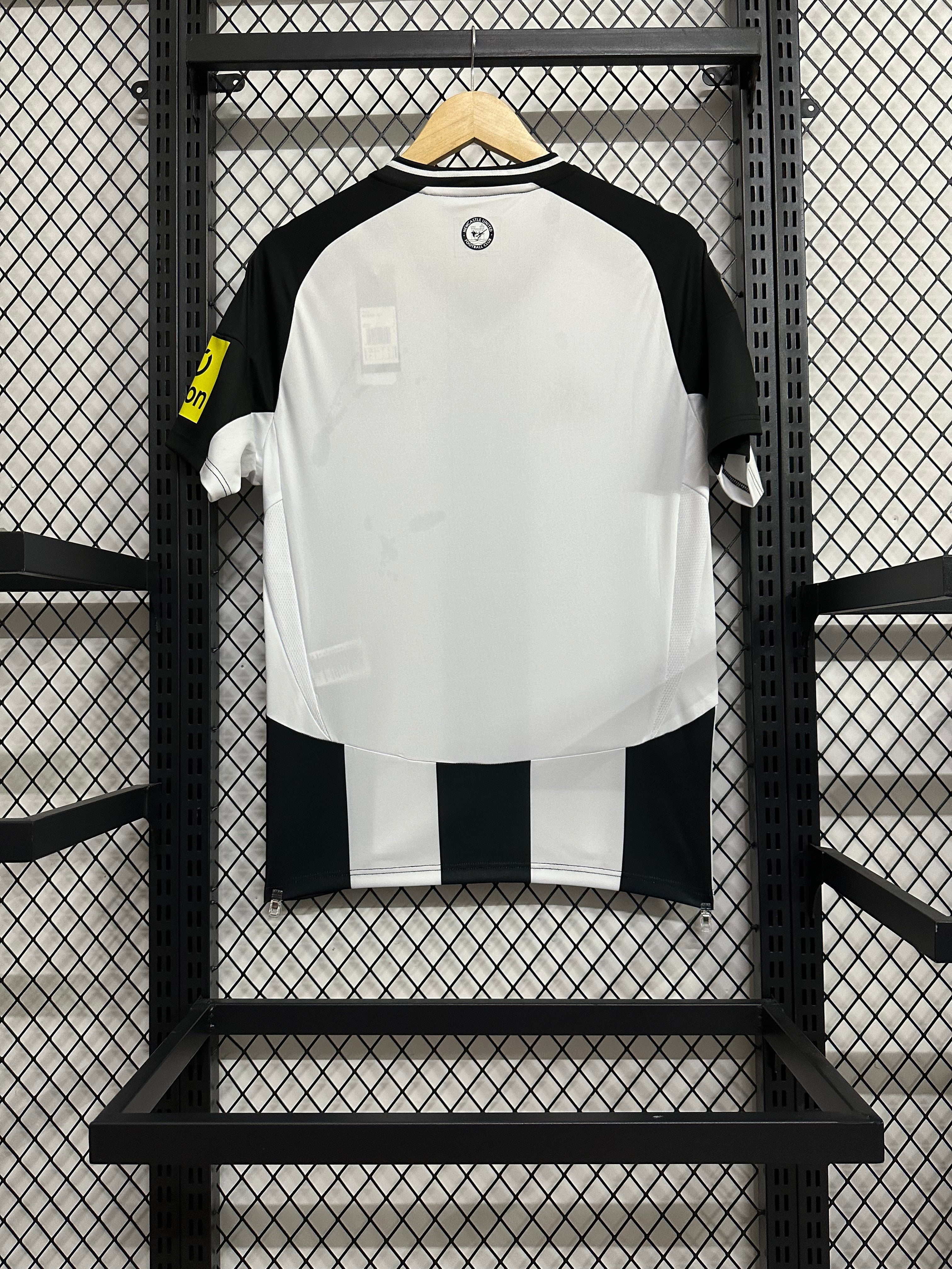 Newcastle Home 24-25 — image 5