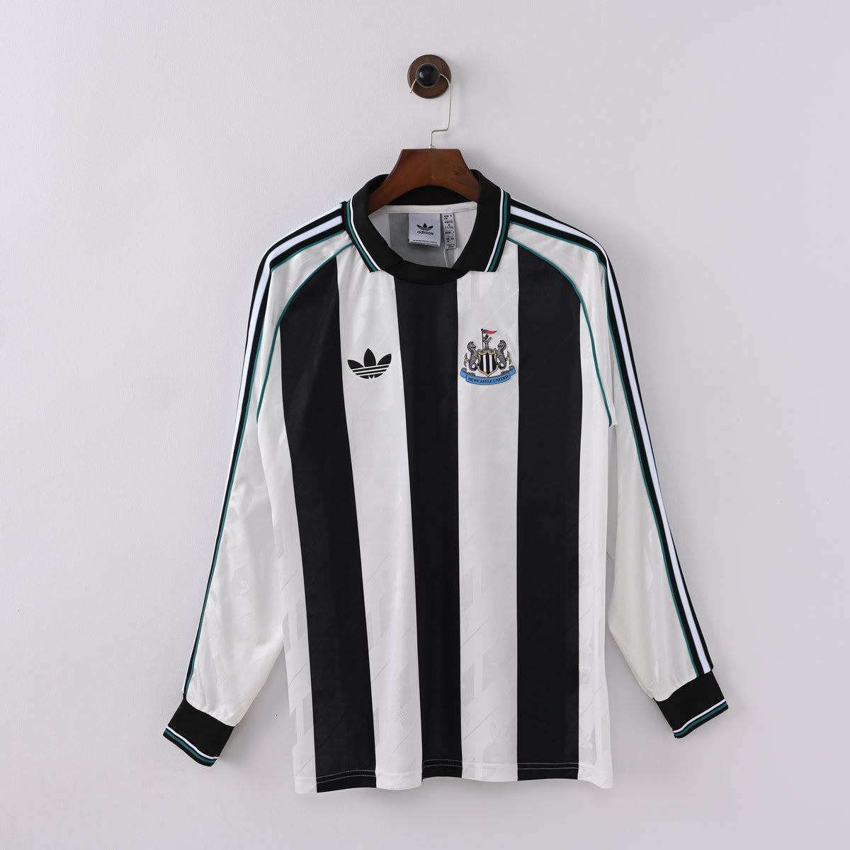 Newcastle United Home Long Sleeve 24-25 — image 1