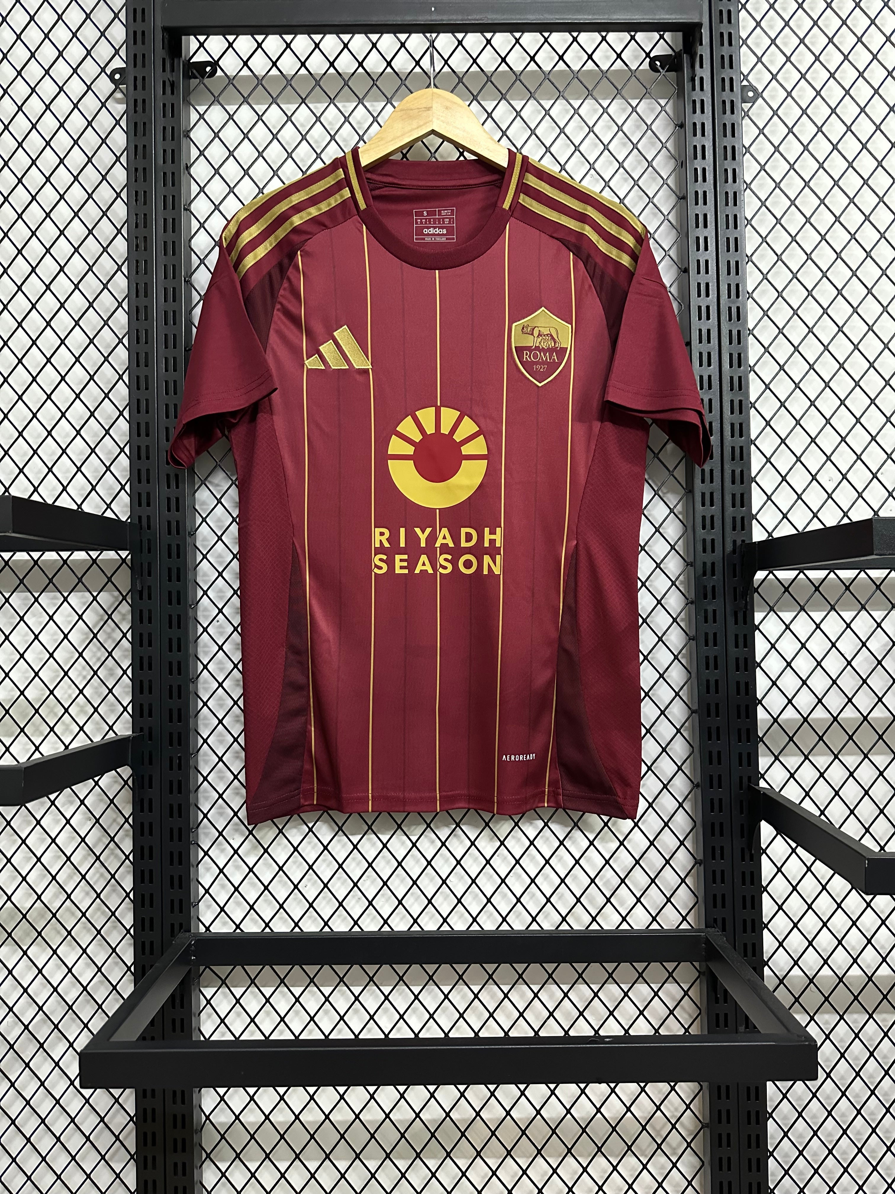 Roma Home 24-25 — image 2