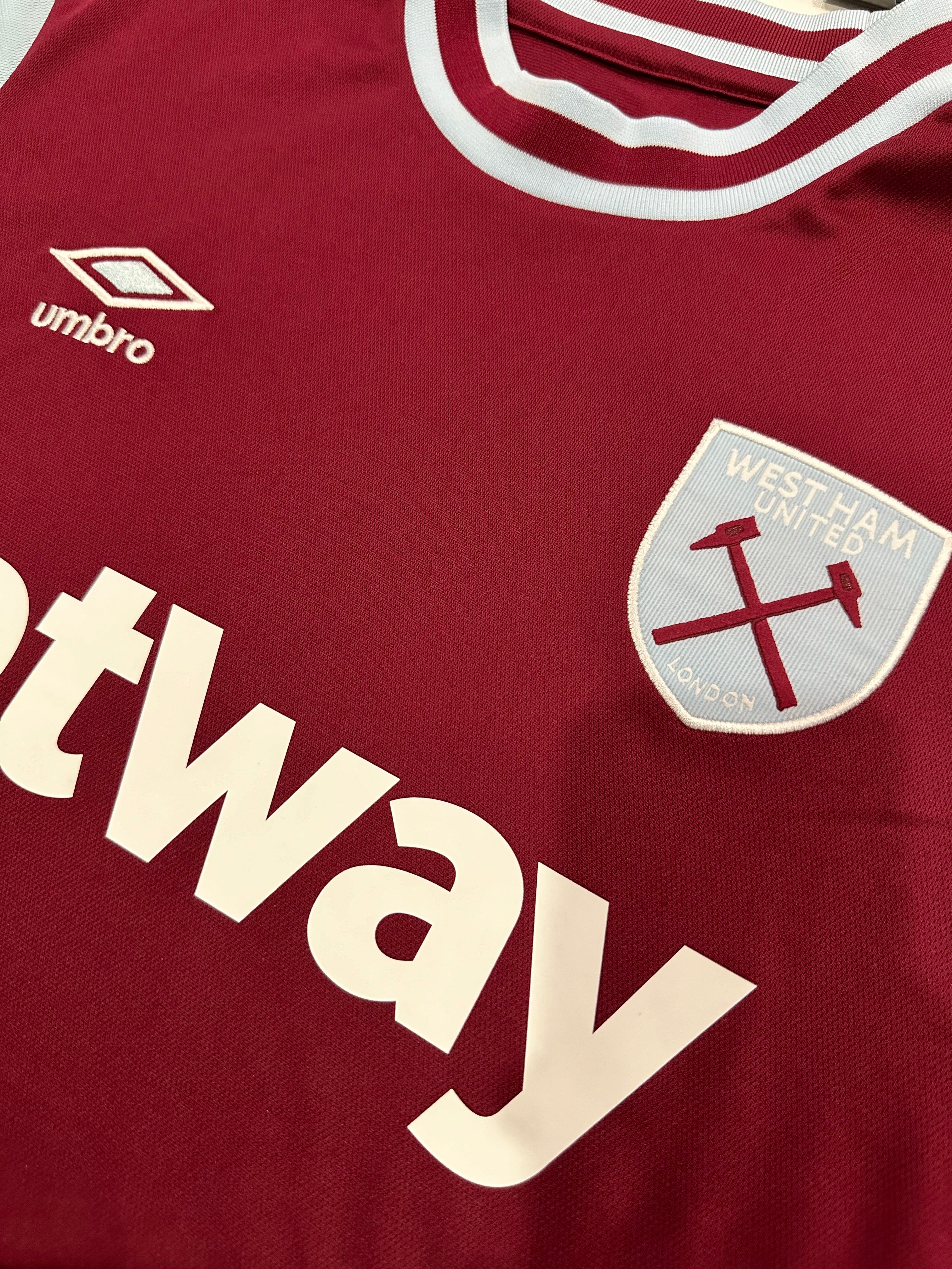 West Ham Home 24-25 — image 4