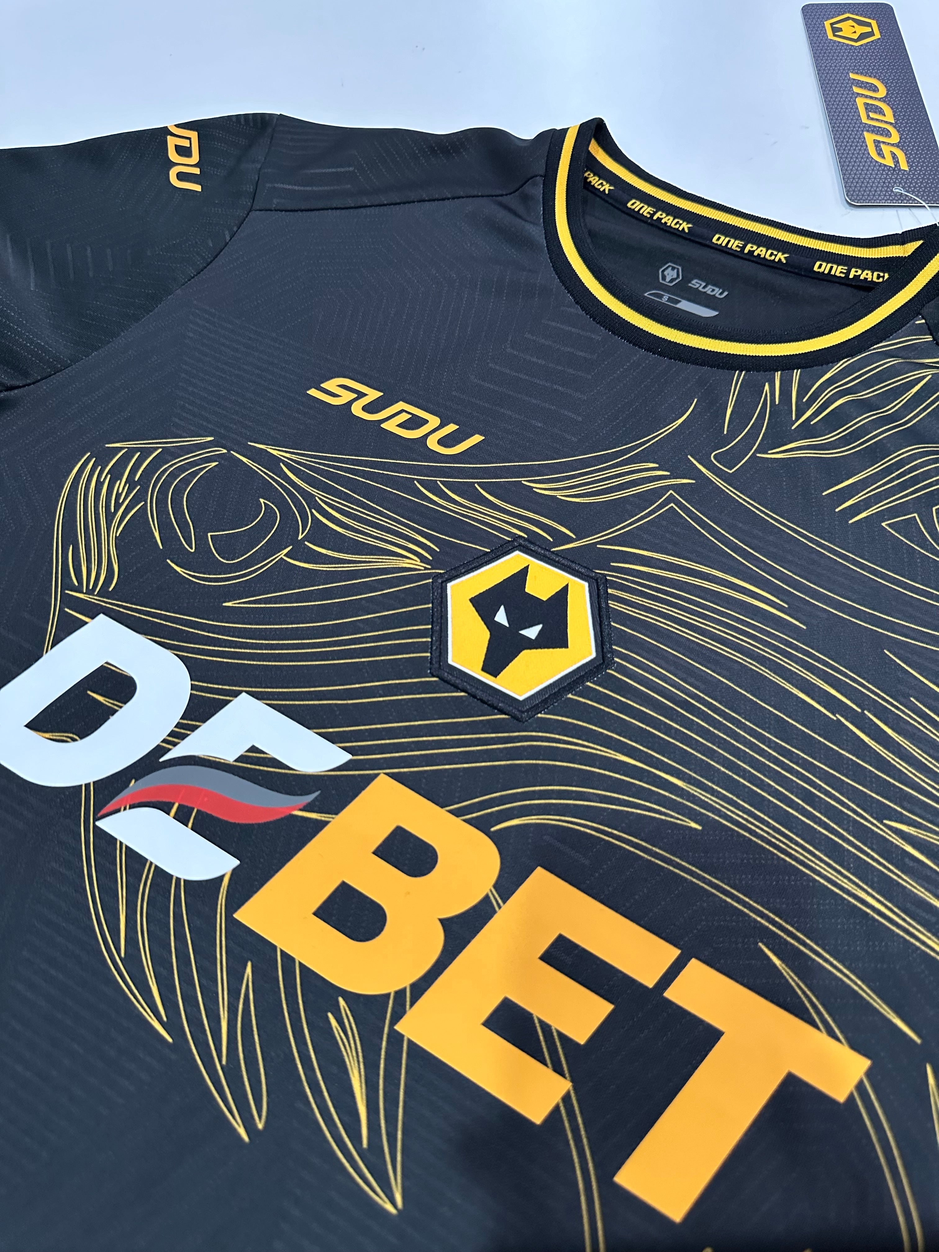 Wolves Away 24-25 — image 4
