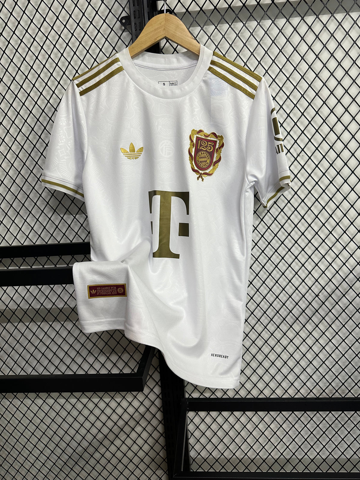 Bayern Munich 125th Anniversary 25-26 — image 1