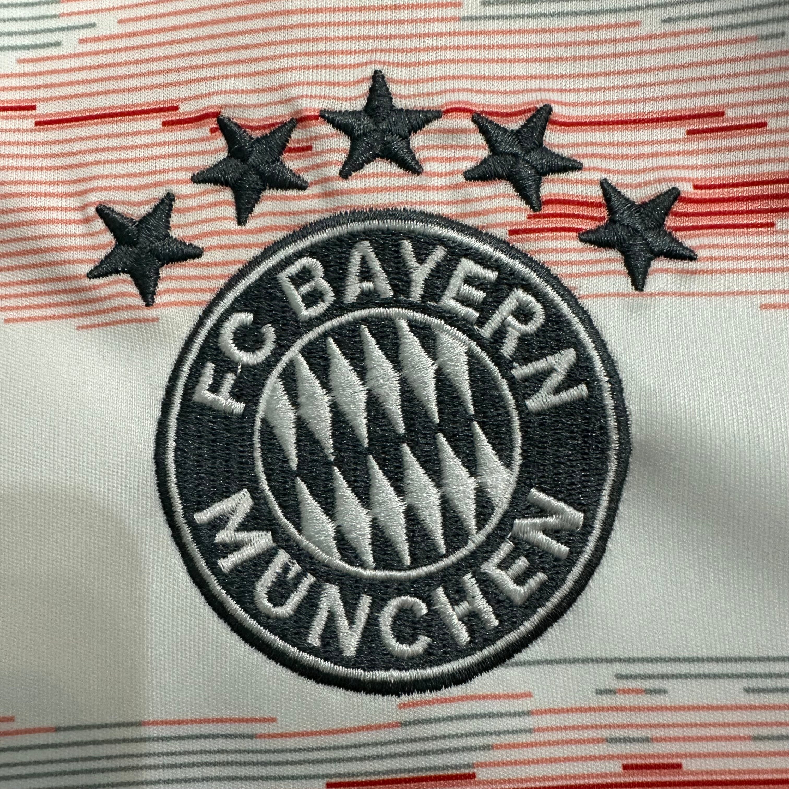 Bayern Munich Away 25-26 — image 5