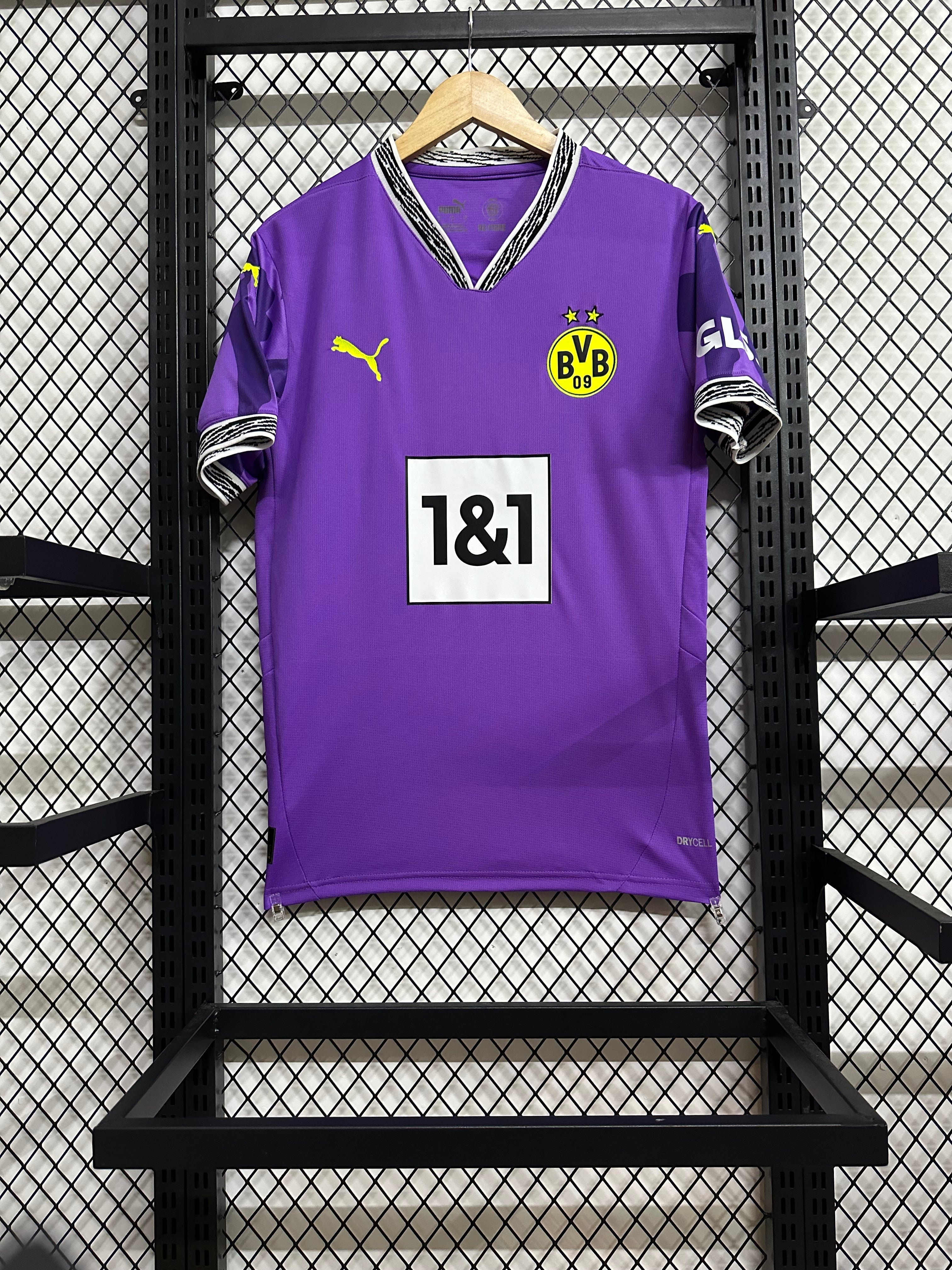 Borussia Dortmund Goalkeeper 25-26 — image 4