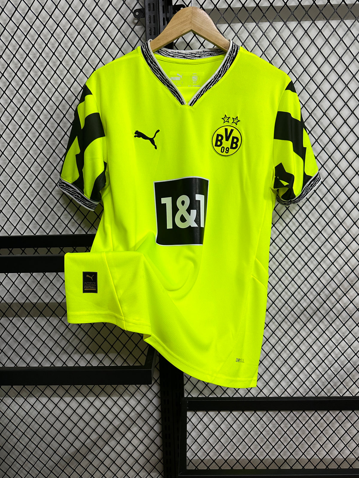 Borussia Dortmund Special Edition 25-26 — image 1