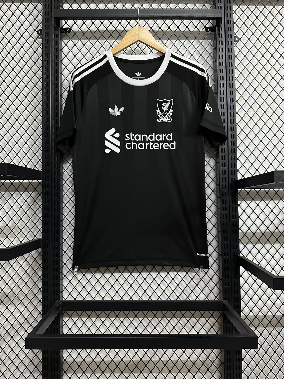 Liverpool Goalkeeper 25-26 — image 3