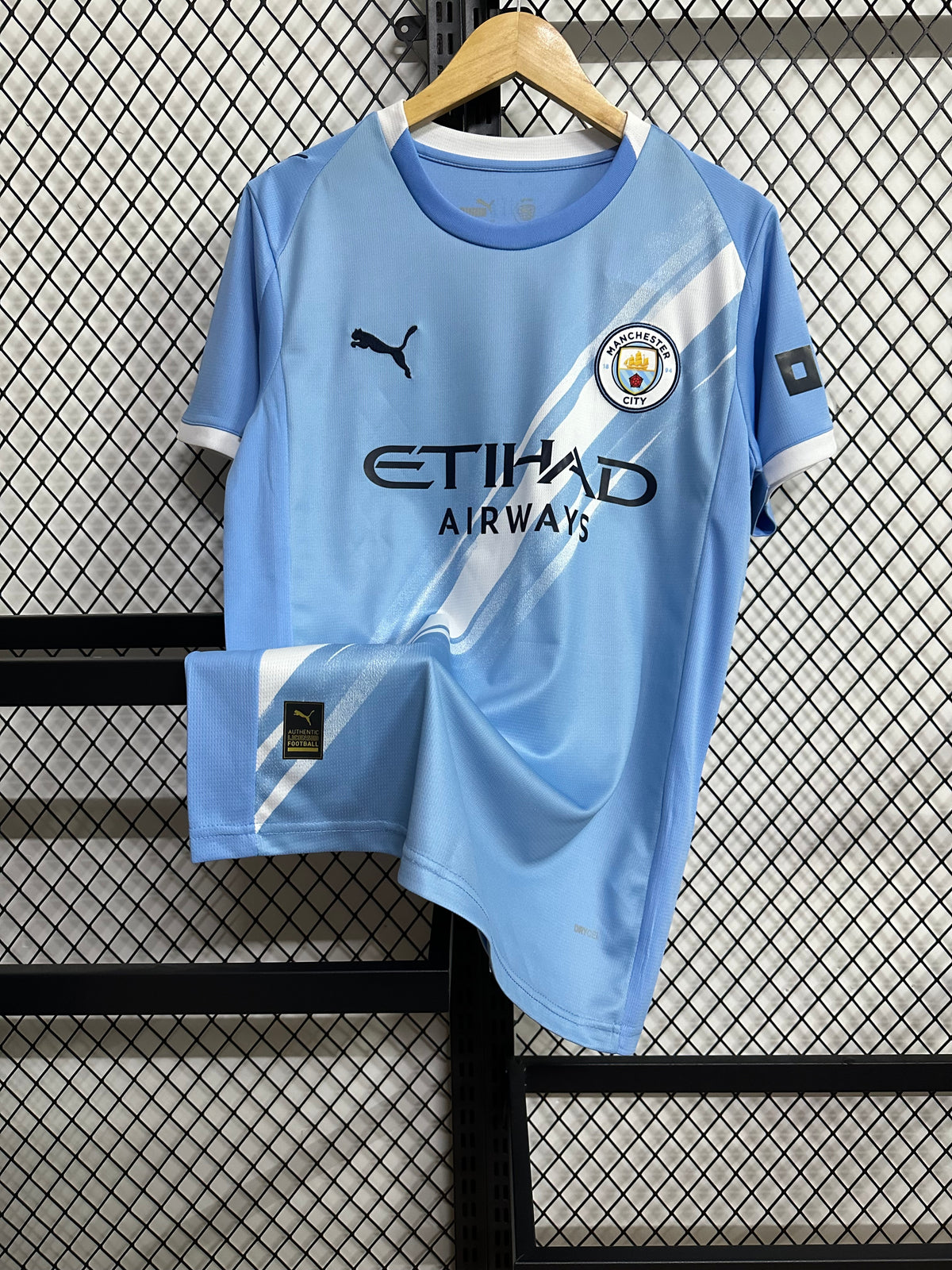 Manchester City Home 25-26 — image 2