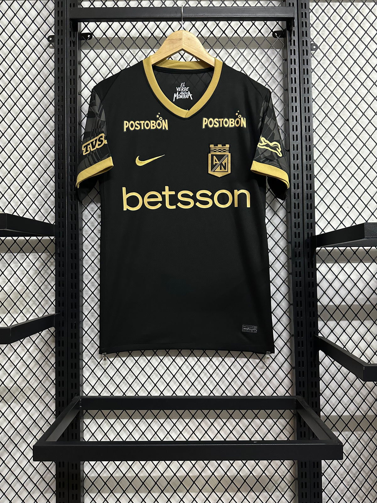 Club Nacional Away 25-26 — image 2