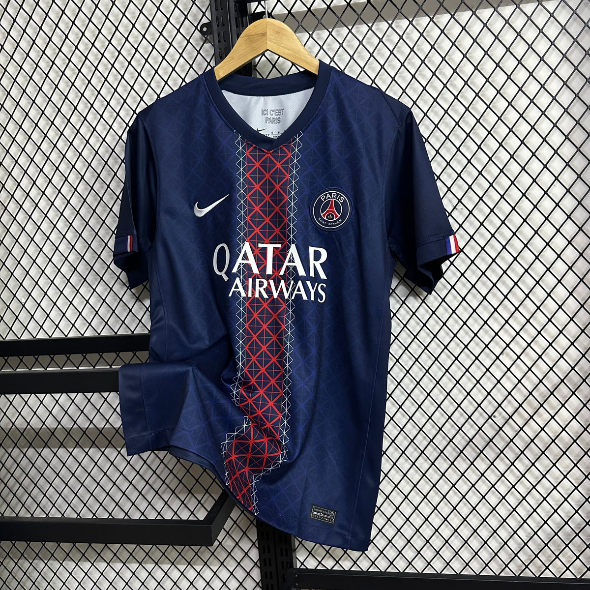 Paris Saint-Germain Home 25-26 — image 1