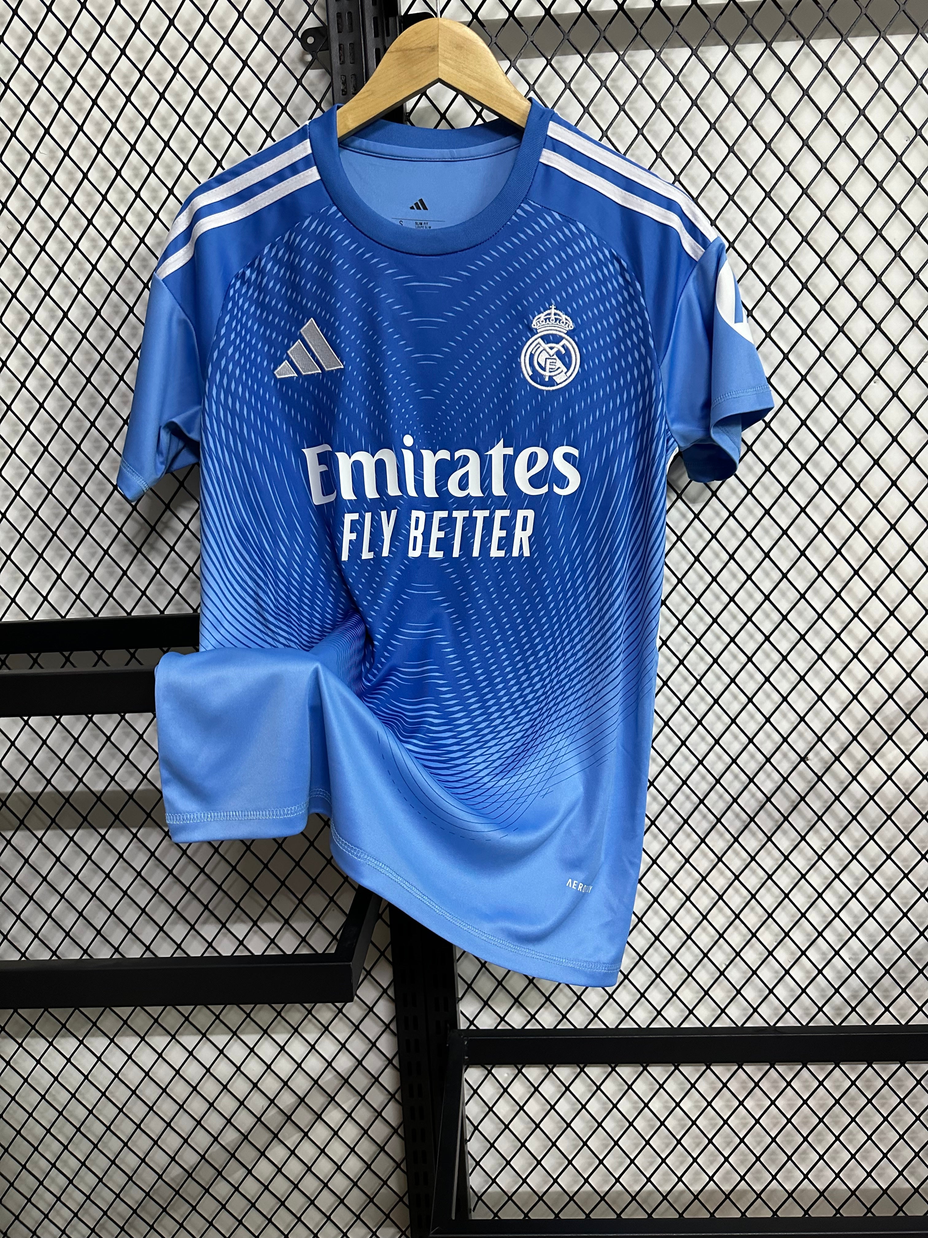 Real Madrid Goalkeeper Blue 25-26 — image 1