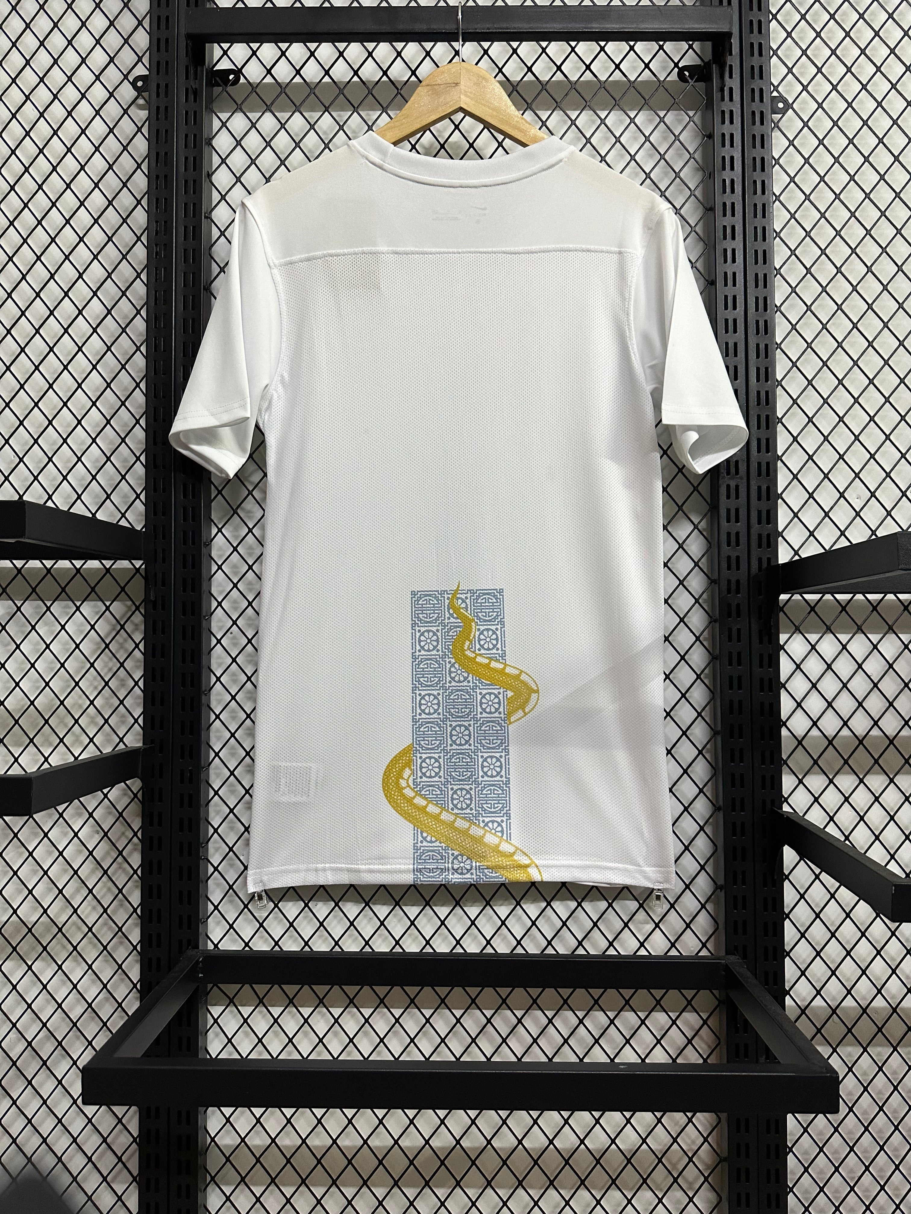 Tottenham Snake Year Edition 25-26 — image 3