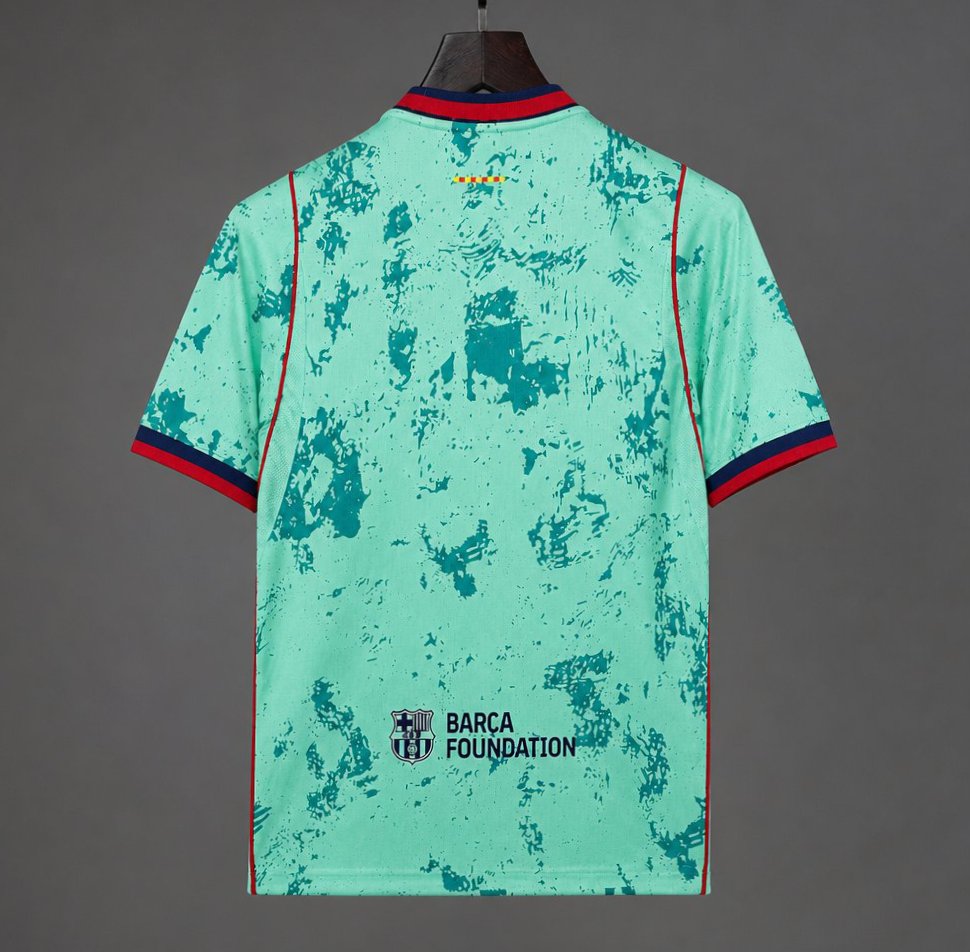 Barcelona Green Home Special 26-27 — image 2