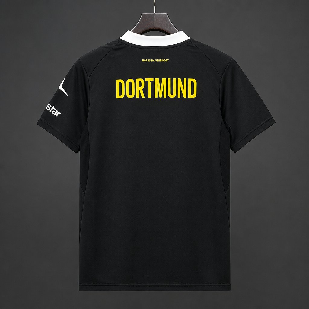 Borussia Dortmund Away 26-27 — image 2