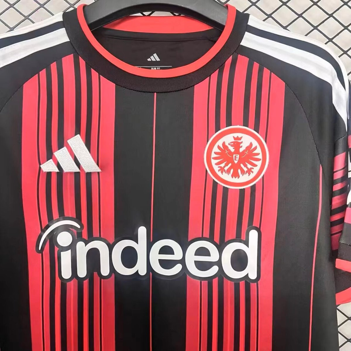 Eintracht Frankfurt Home 26-27 — image 3