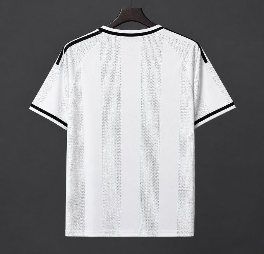 Frankurt Away 26-27 — image 2