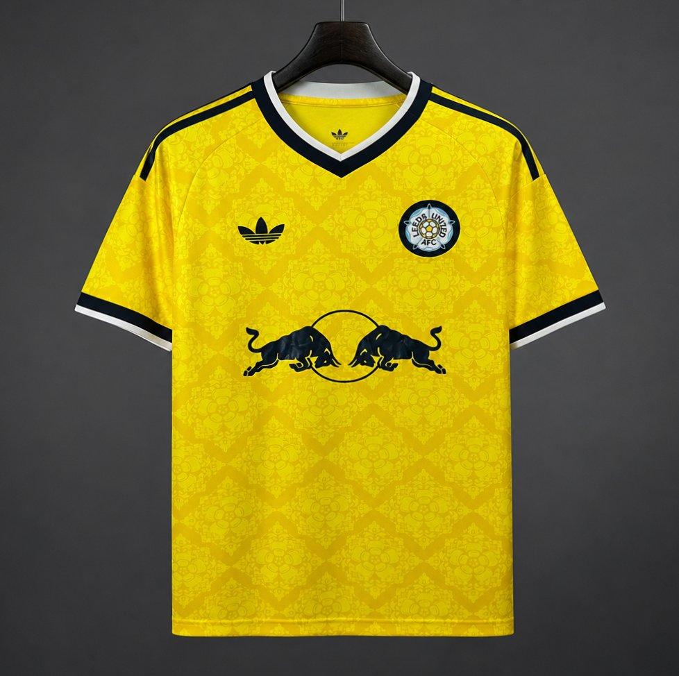 Leeds United Away 26-27 — image 1