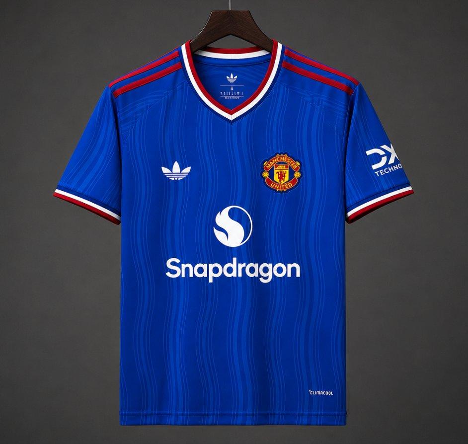 Manchester United Blue Away 26-27 — image 1