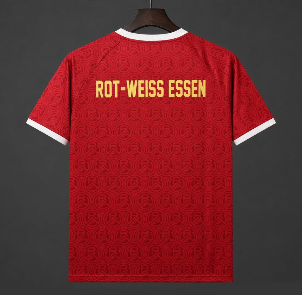 Rot Weiss Essen Home Special 26-27 — image 2