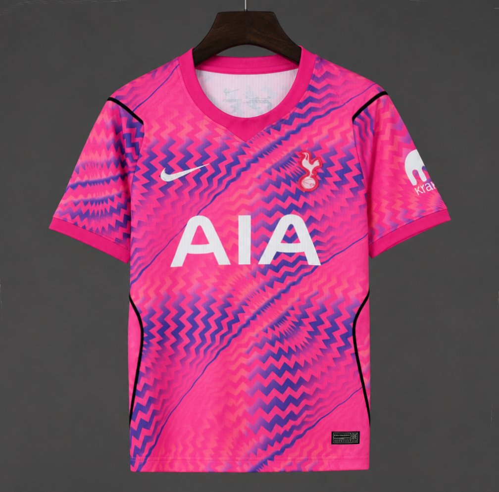 Tottenham Hotspur Goalkeeper 26-27 — image 1