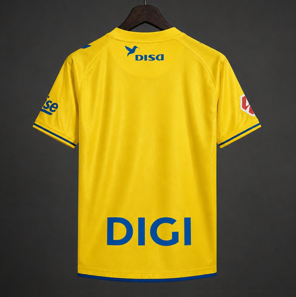 Las Palmas Home 26-27 — image 2