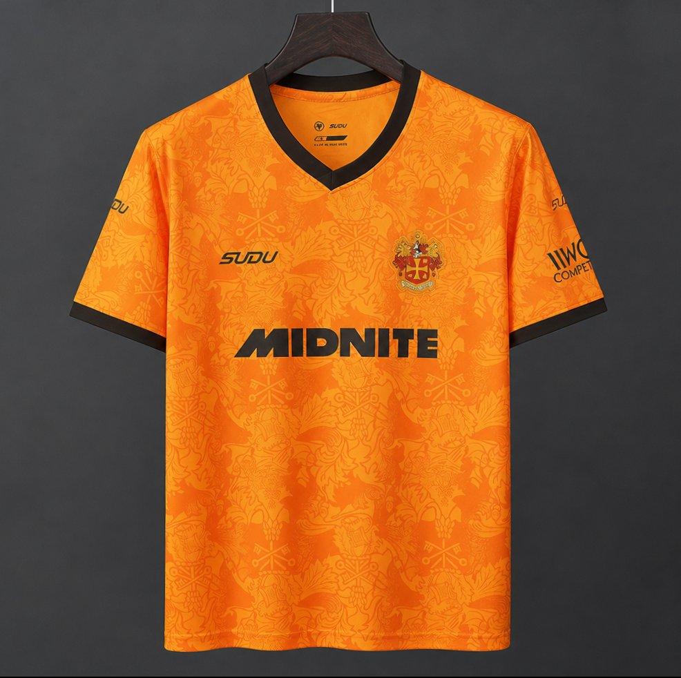 Wolverhampton Home 26-27 — image 1