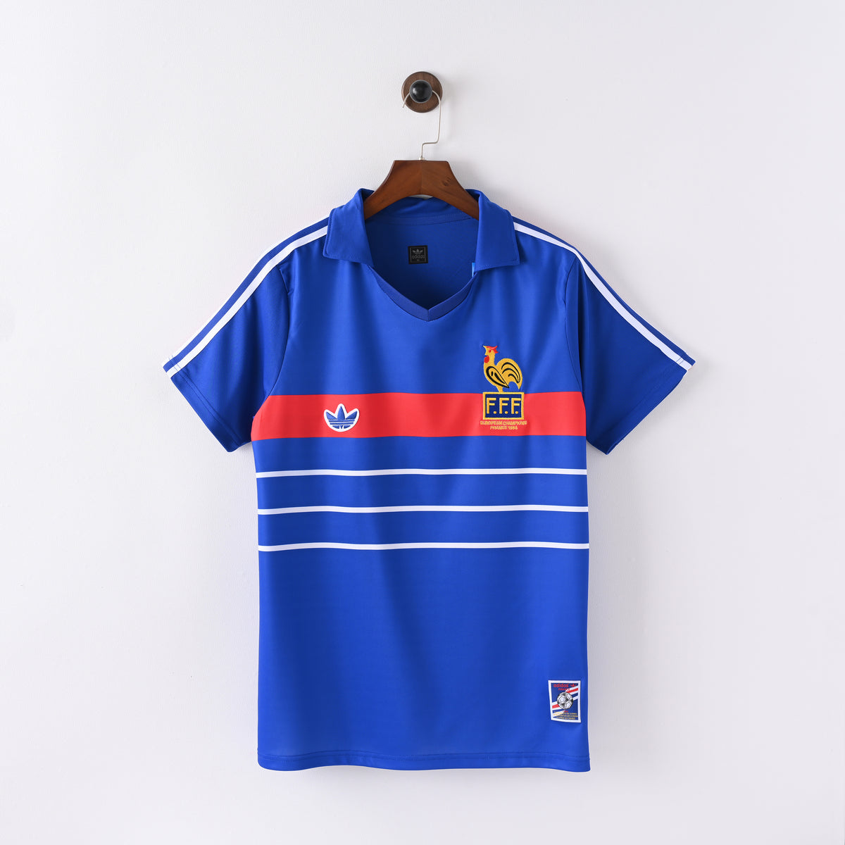 France Home 82-84 — image 1