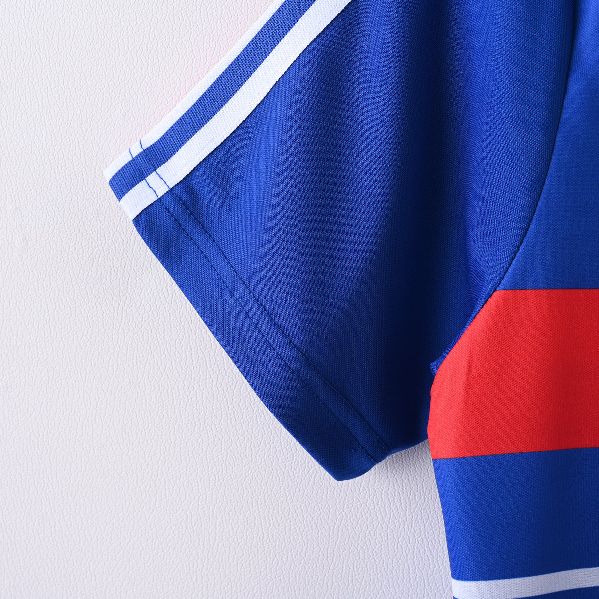 France Home 82-84 — image 4