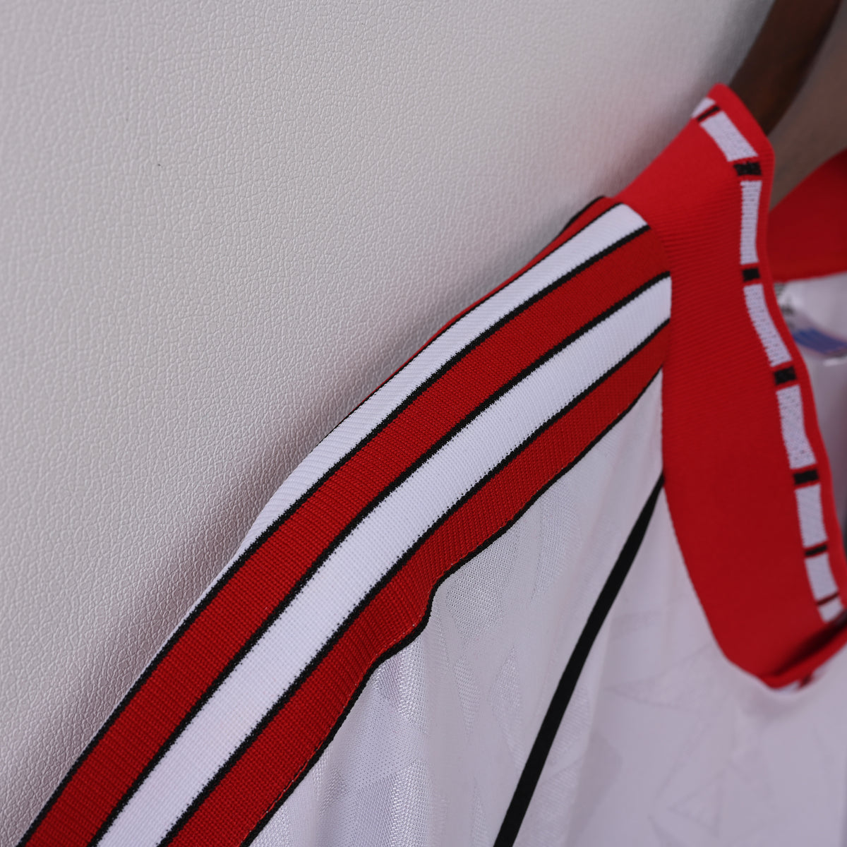 Manchester United Away 90-91 — image 4
