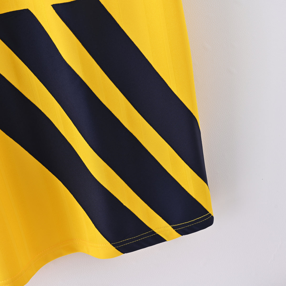 Arsenal Away 93-94 — image 4