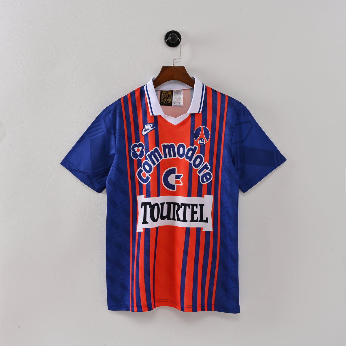 Paris Saint-Germain Home 93-94 — image 1