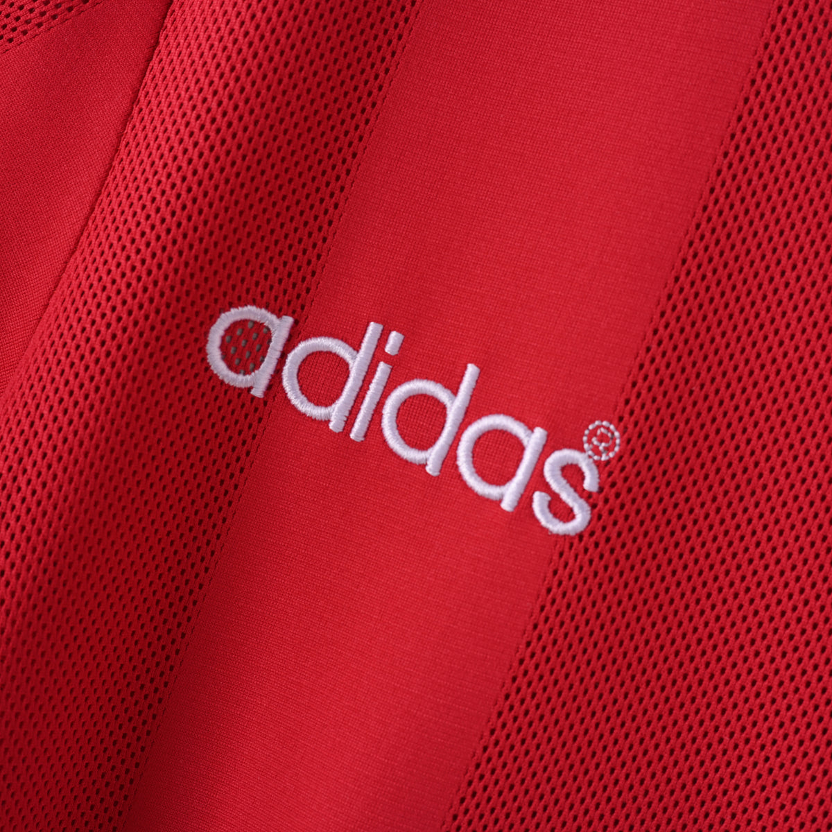 Liverpool Home 95-96 — image 4