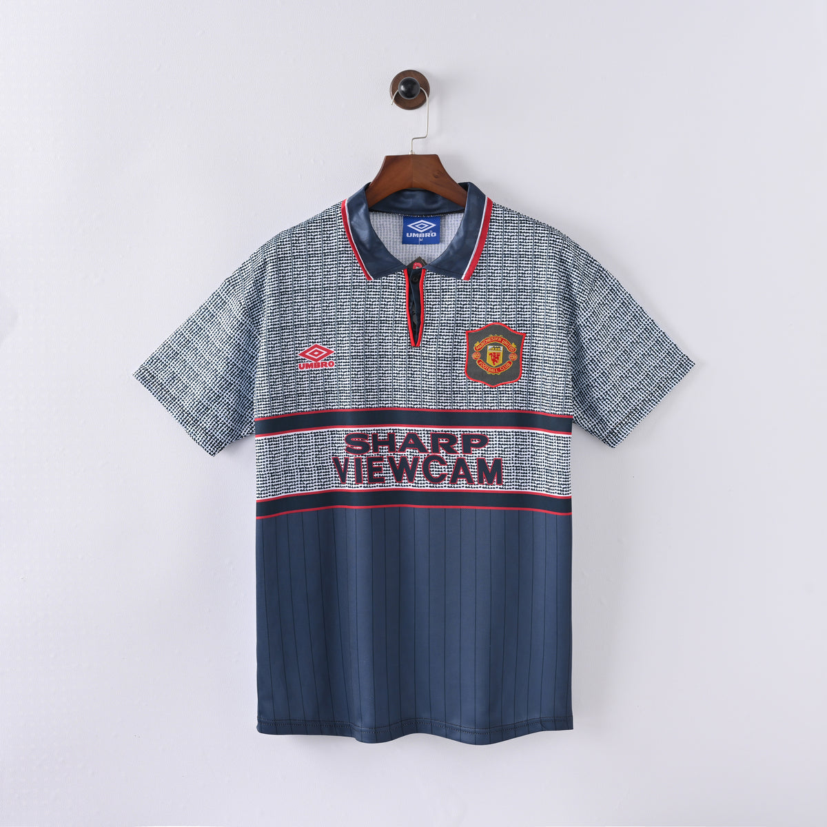 Manchester United Away 95-96 — image 1