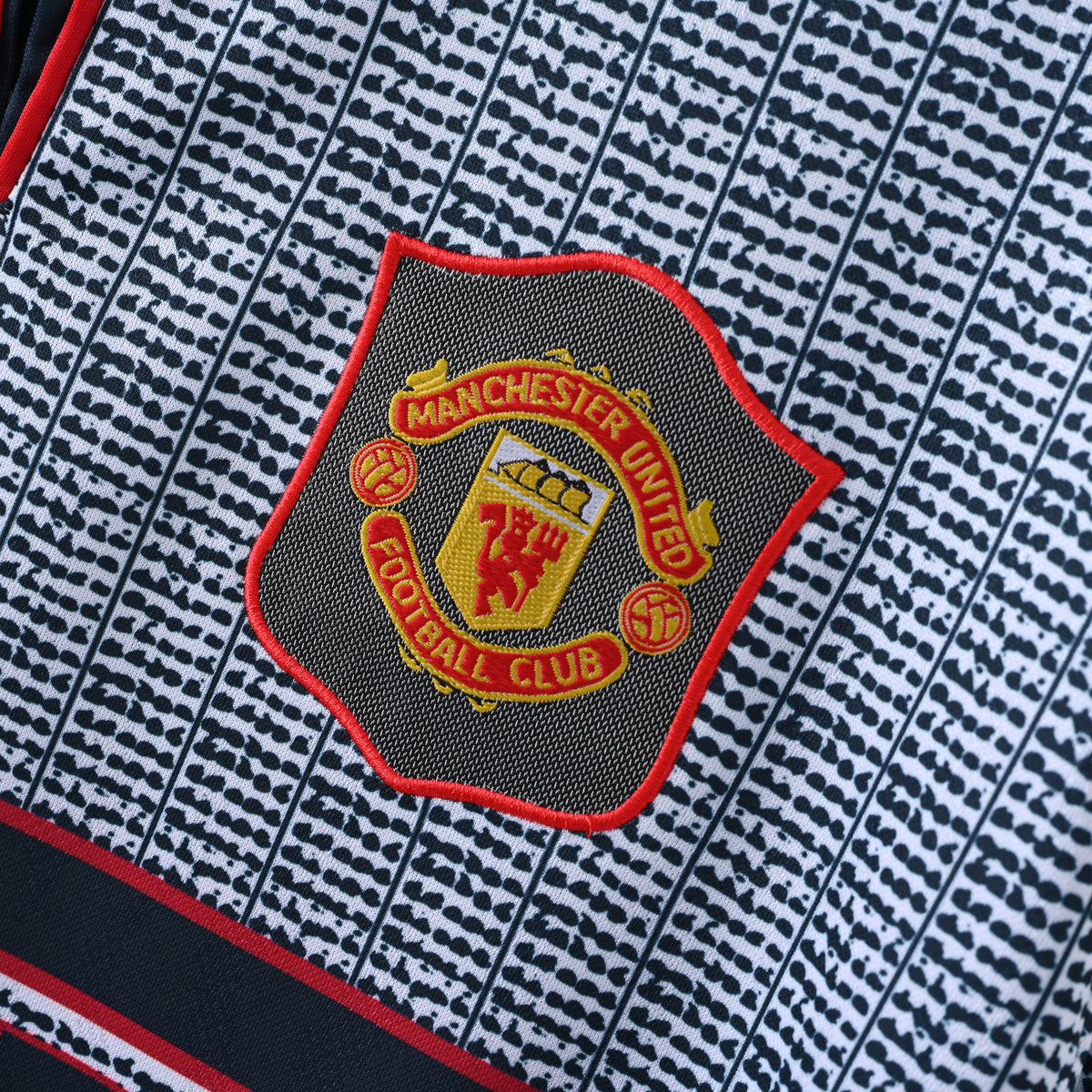Manchester United Away 95-96 — image 2