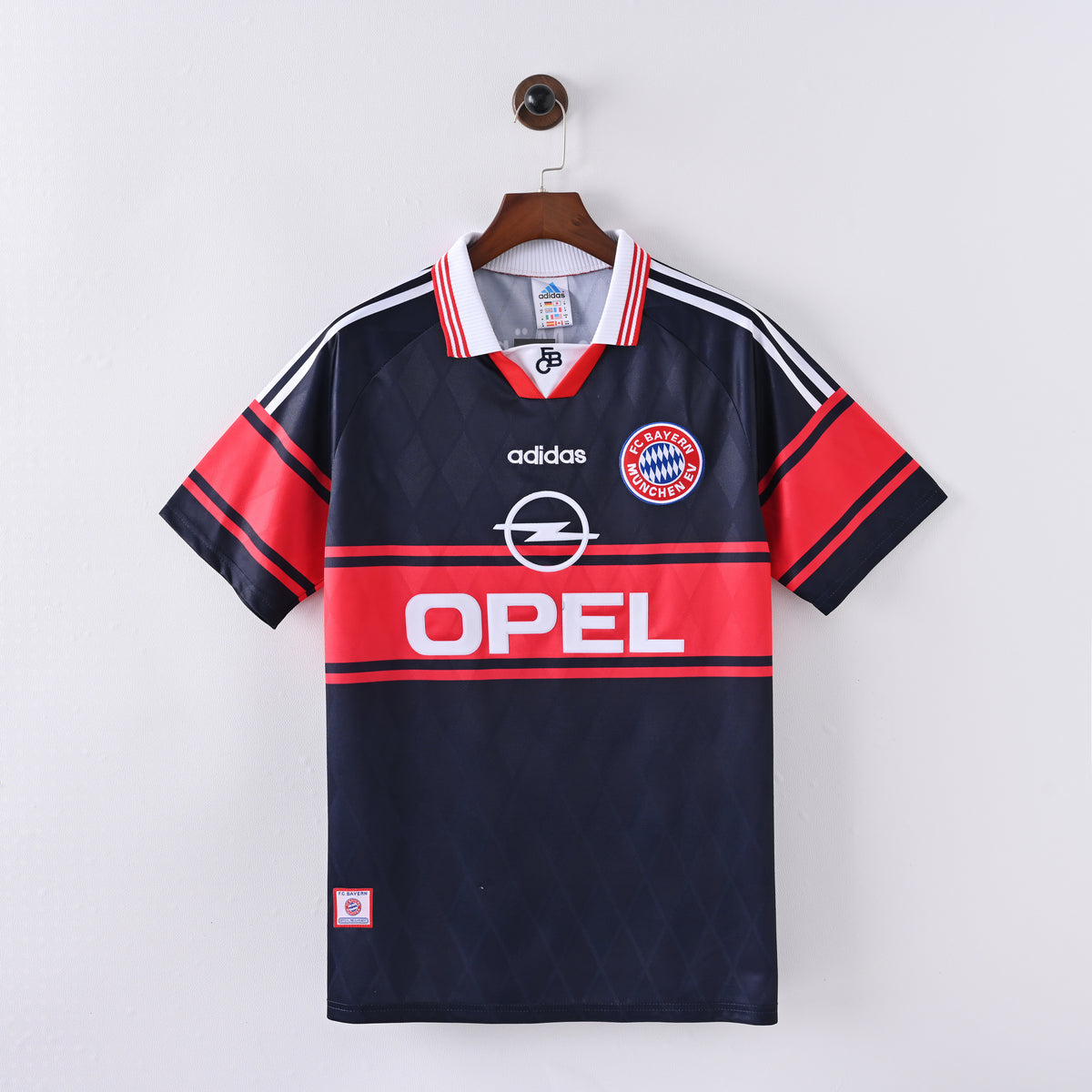 Bayern Munich Home 97-99 — image 1