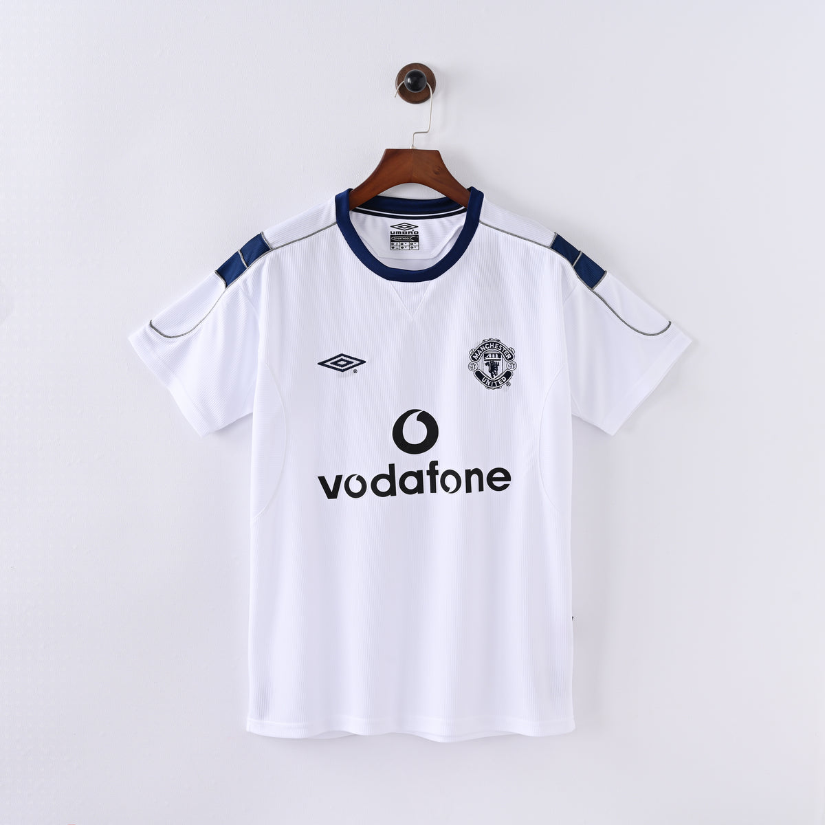 Manchester United Away 99-00 — image 1