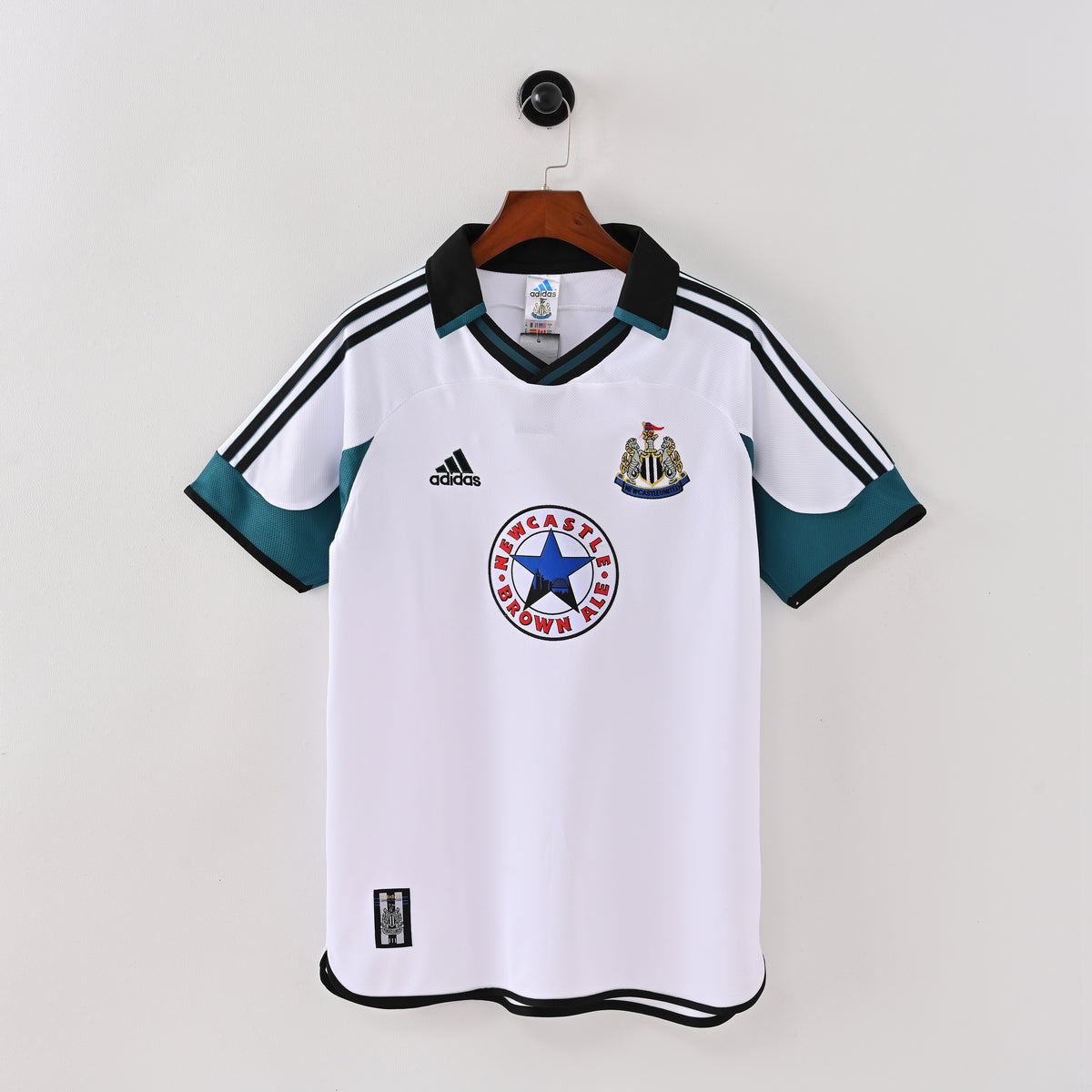 Newcastle United Away 99-00 — image 1