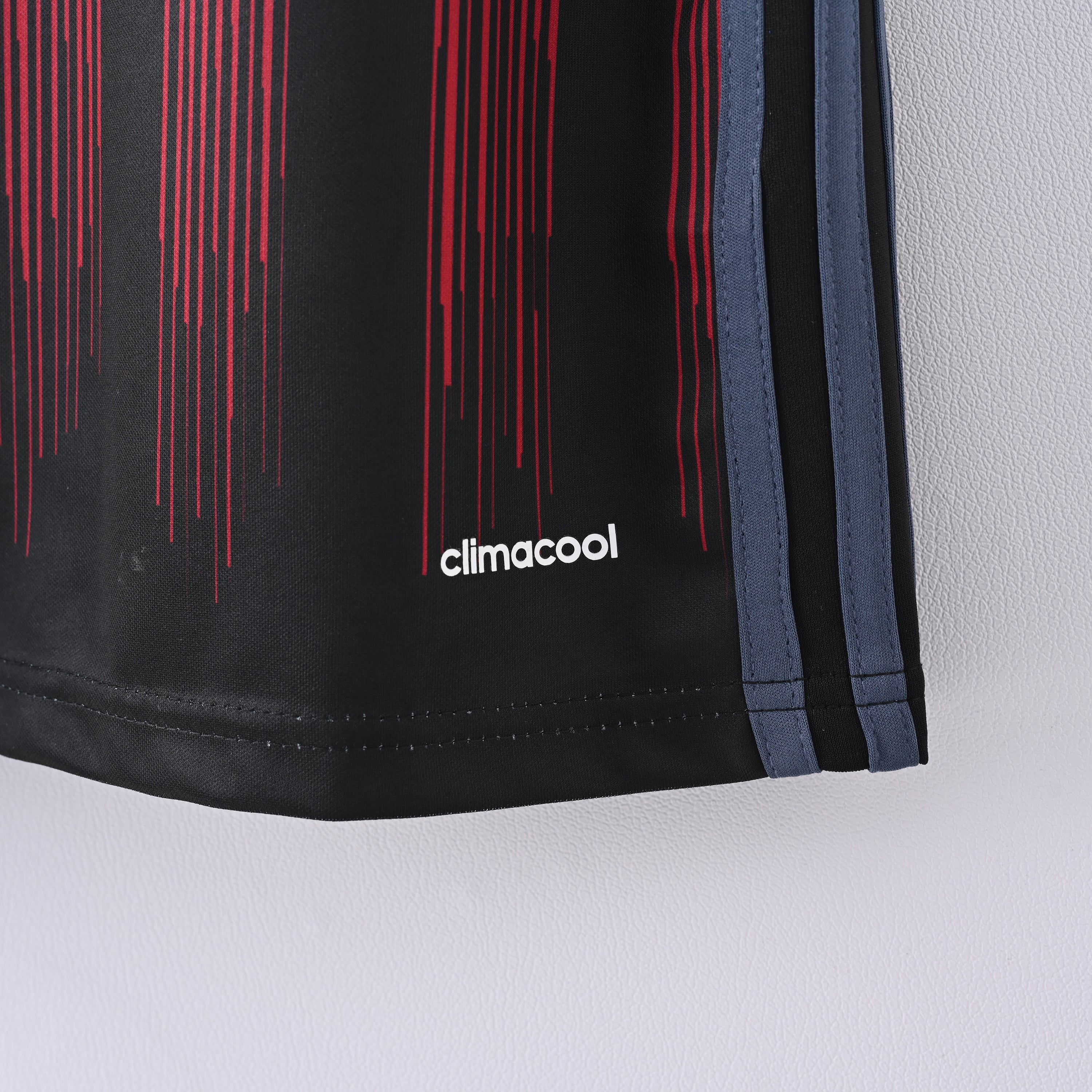 AC Milan Home 16-17 — image 3