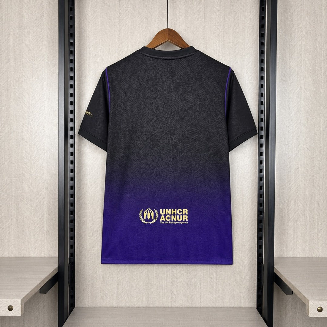 Barcelona Away 26-27 — image 2