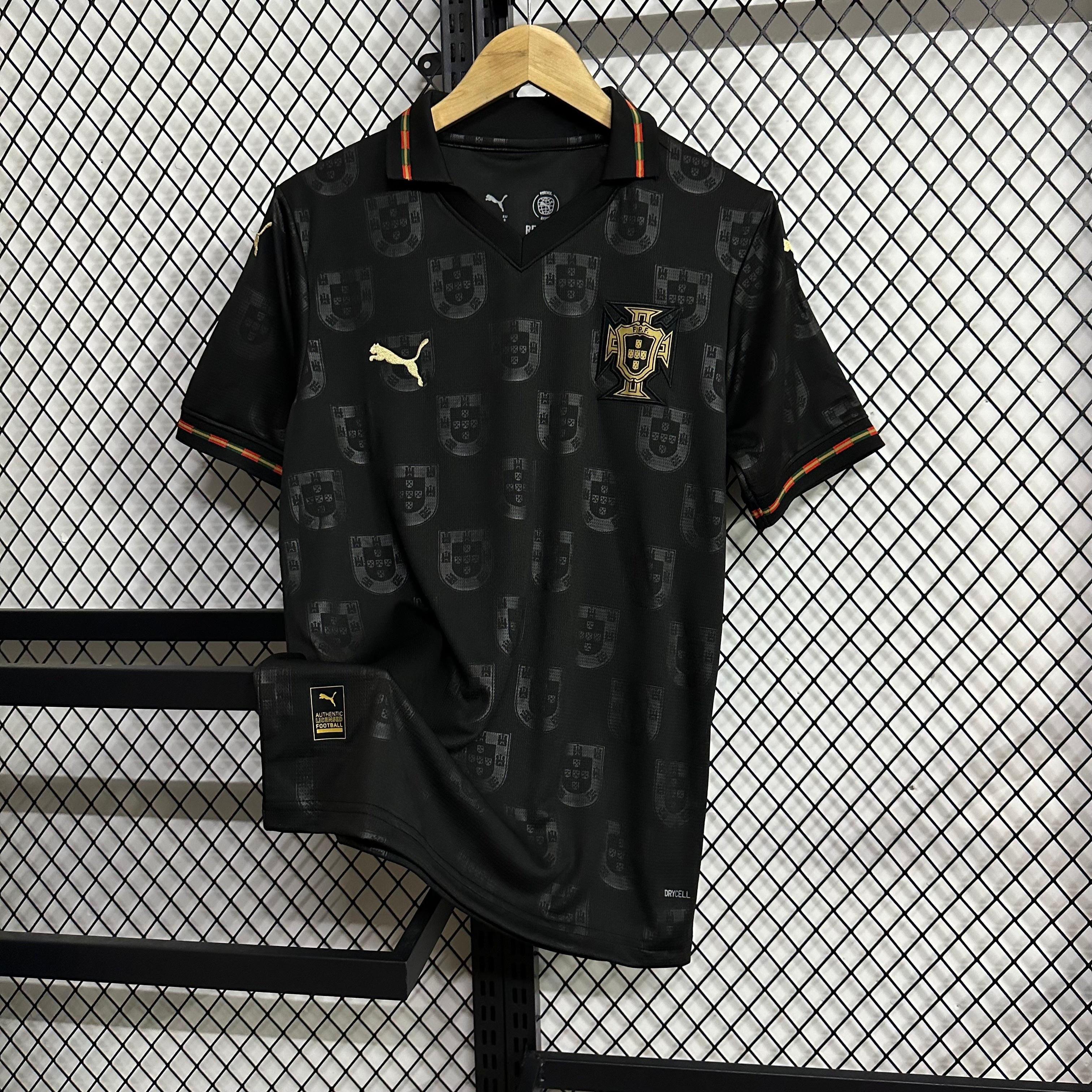 Portugal Special Edition 26-27 — image 1