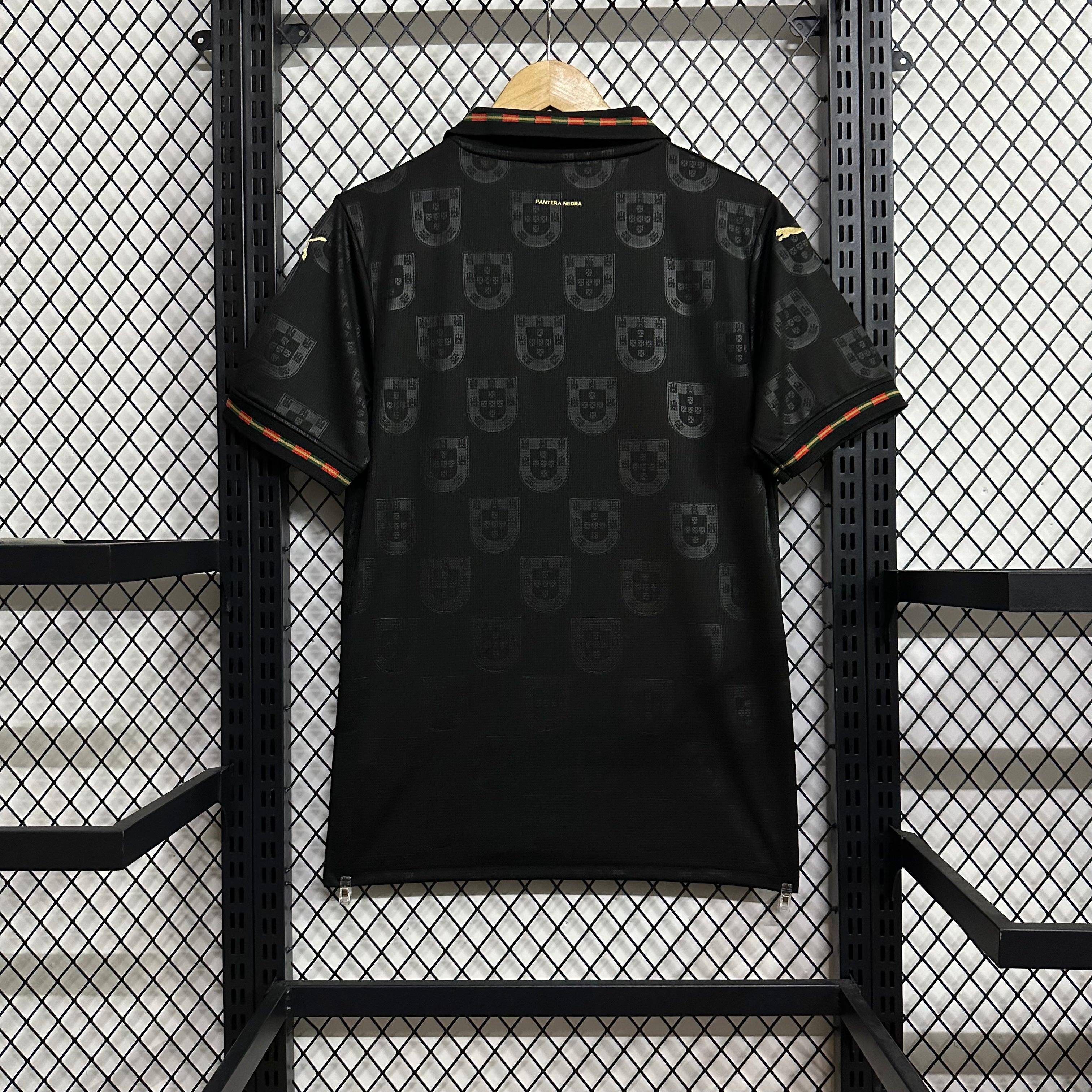 Portugal Special Edition 26-27 — image 3