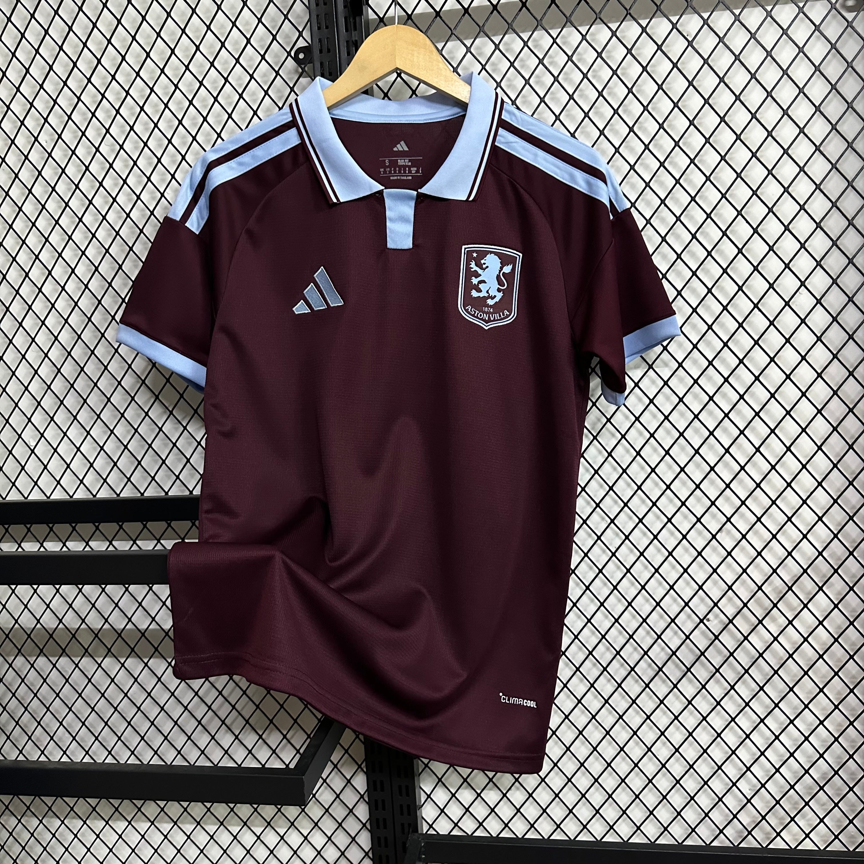Aston Villa Home 26-27 — image 1