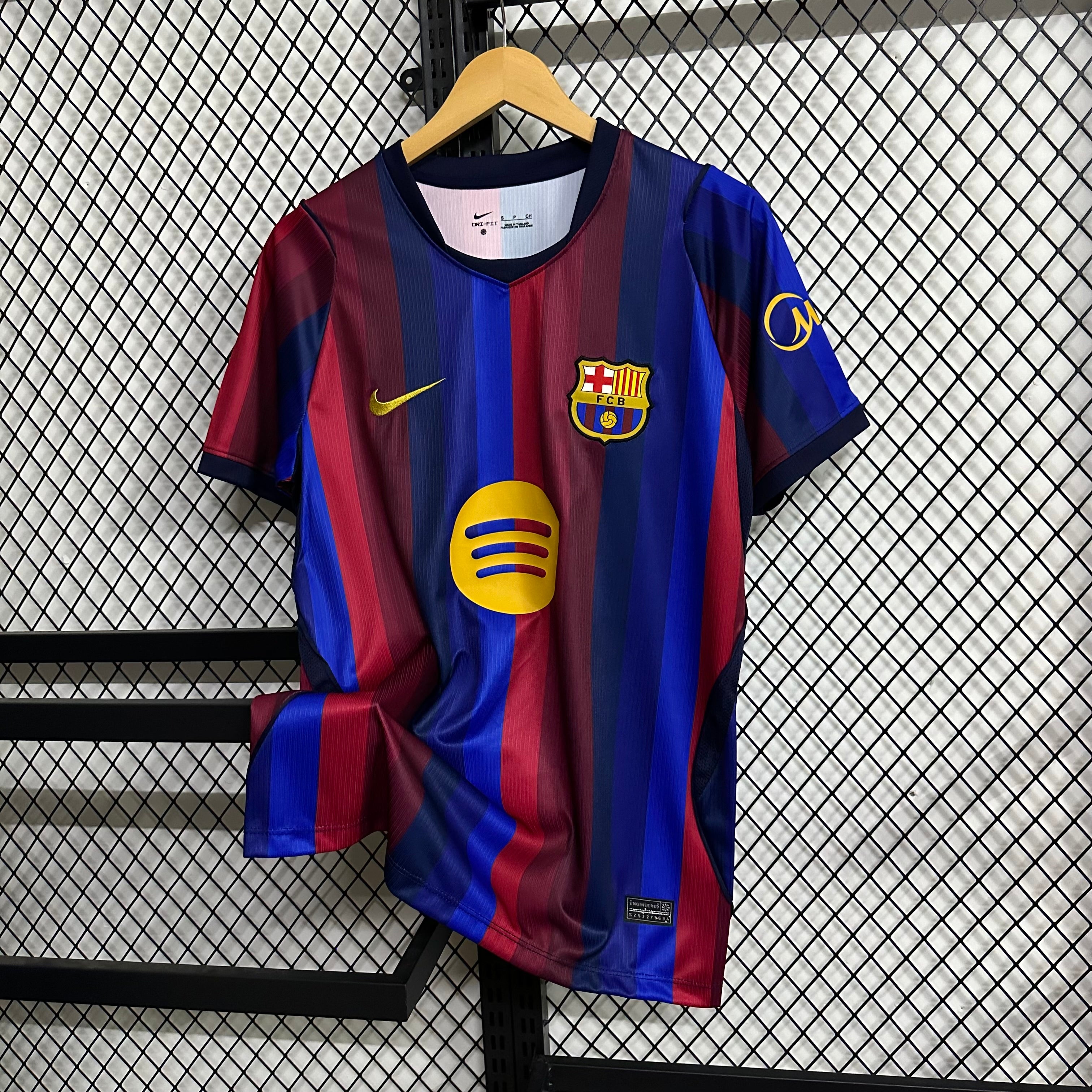 Barcelona Home 26-27 — image 1